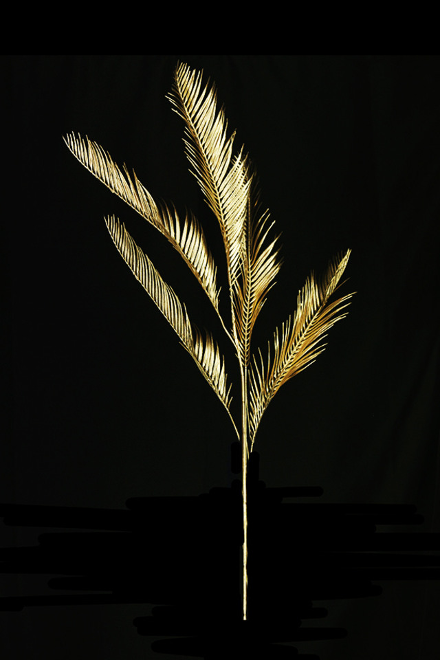 FLOWER FLOWERS ARTIFICIAL ARTIFICIALS SPRAY SPRAYS SPRAIE STEM STEMS GOLD GOLDS SOLID SOLIDS CYCAD CYCADS LEAF LEAFS