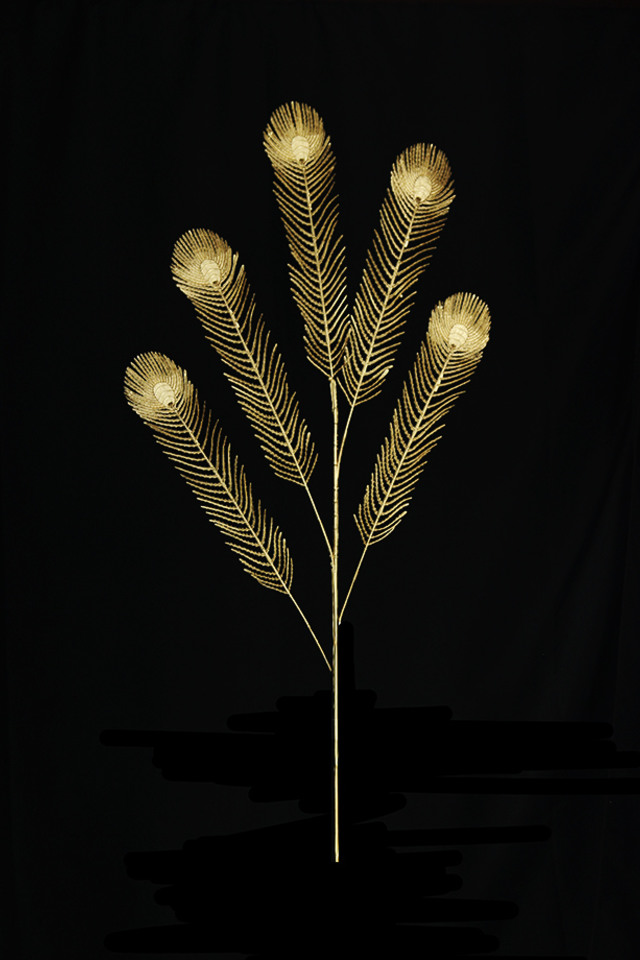 FLOWER FLOWERS ARTIFICIAL ARTIFICIALS SPRAY SPRAYS SPRAIE STEM STEMS GOLD GOLDS SOLID SOLIDS PEACOCK PEACOCKS FEATHER FEATHERS